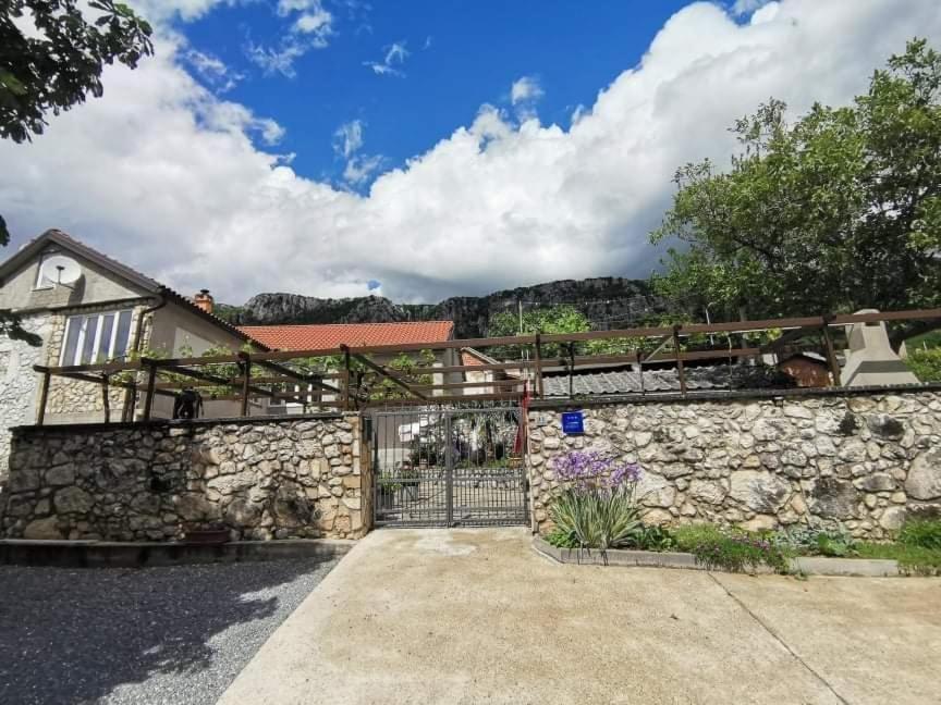 Apartman Ane - Bribir Брибир Екстериор снимка